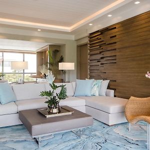 Signature Two-Bedroom Suite Roundtrip Caticlan Airport Transfers	